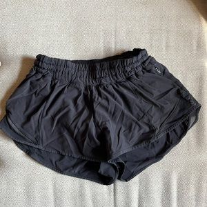 Lululemon hotty hot short